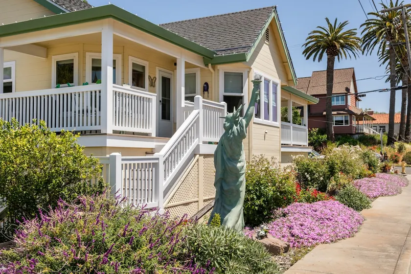 Cottage at the Cove - Image 1