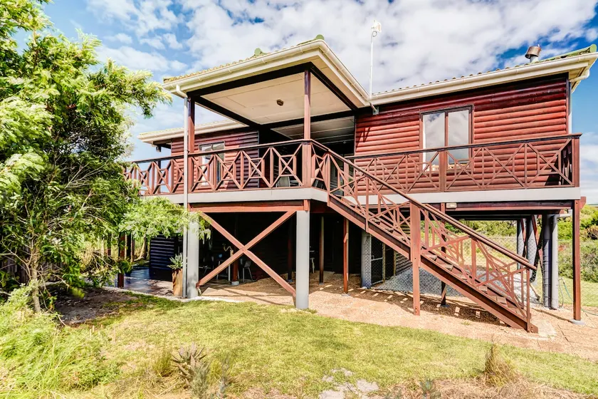 Paradise Beach House - Image 1