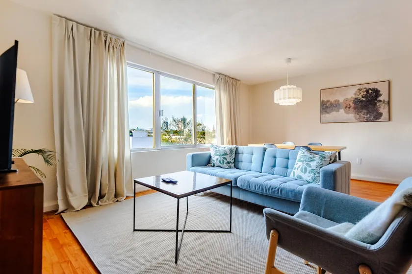 American Embassy, equipped apartment w/ services - Image 1