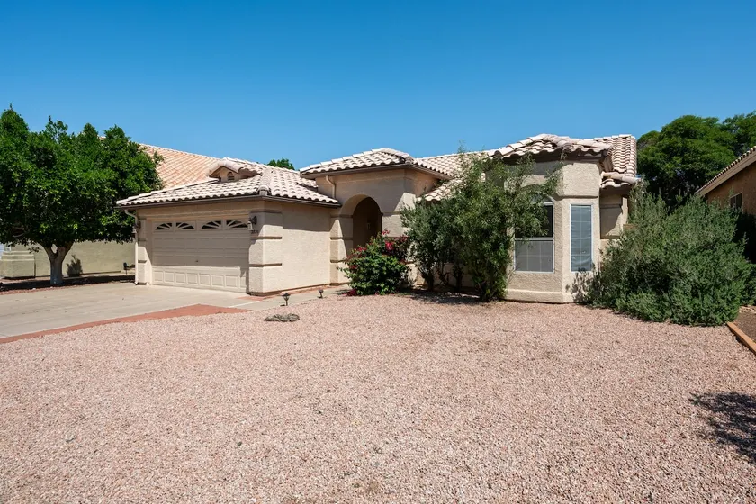 Tranquil Home Near Mayo Hospital and N Scottsdale - Image 1