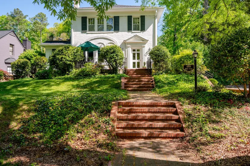Full floor suite in historic Durham neighborhood - Image 1