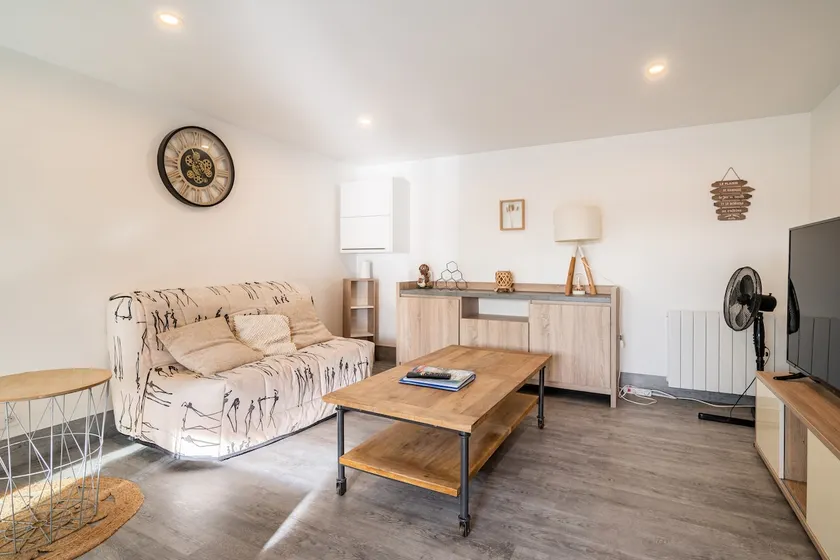 House with terrace 20 minutes from Disneyland Paris - Image 1