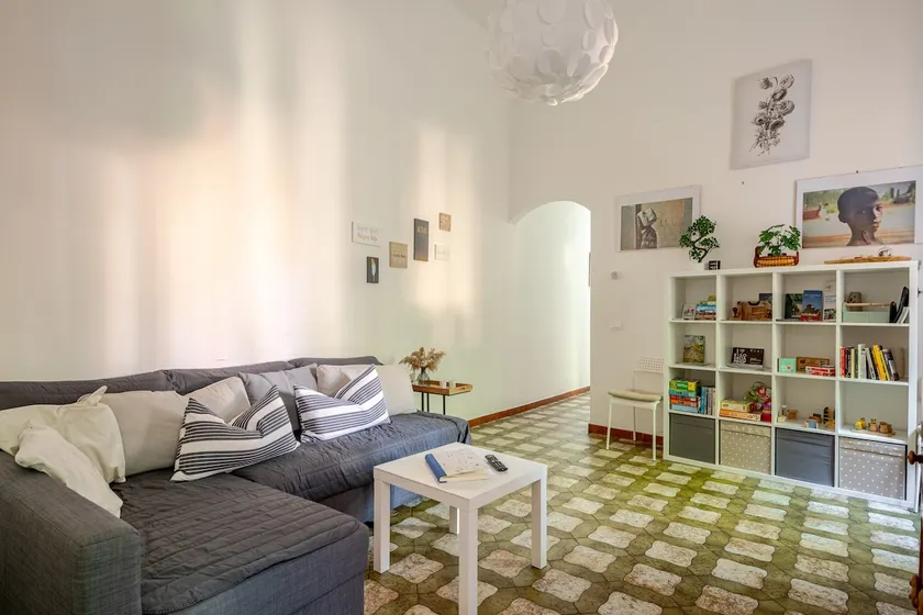 Apartment in a historic building in the center - Image 1