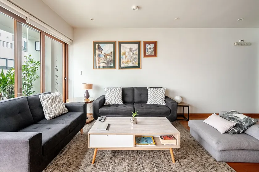 Full 3-bedroom apartment, garden and terrace. Miraflores - Image 1