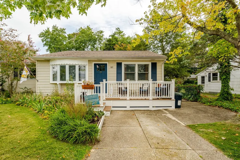 Beautiful N.Cape May retreat blocks from the beach - Image 1