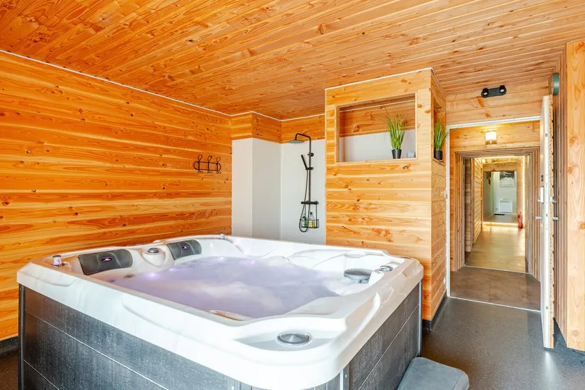 Private jacuzzi with unlimited access. Duplex - Image 1