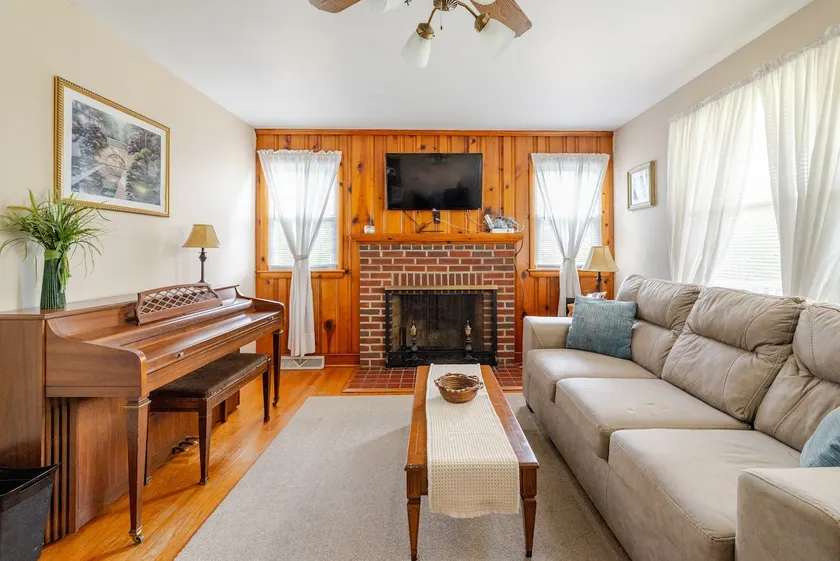 Witt's Inn - Image 1