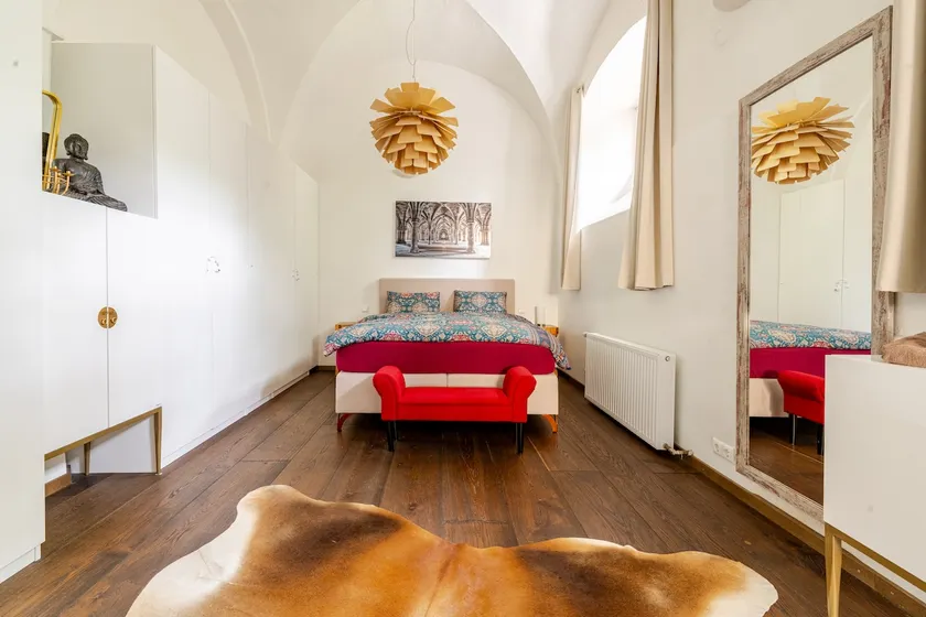 Living in the castle courtyard - historical rooms - Image 1