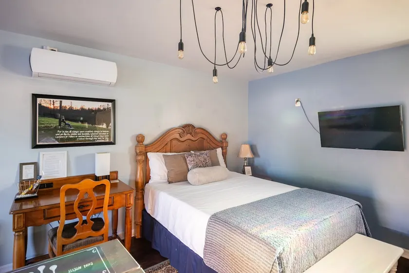 Downtown Lakeland - Cozy Guest House Studio - Image 1
