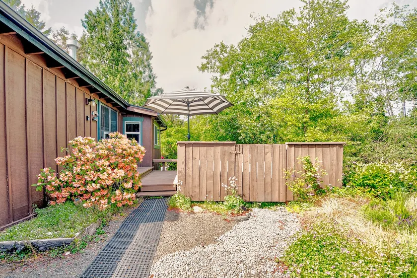 Charming Hoodsport Home-Hikers Paradise! - Image 1