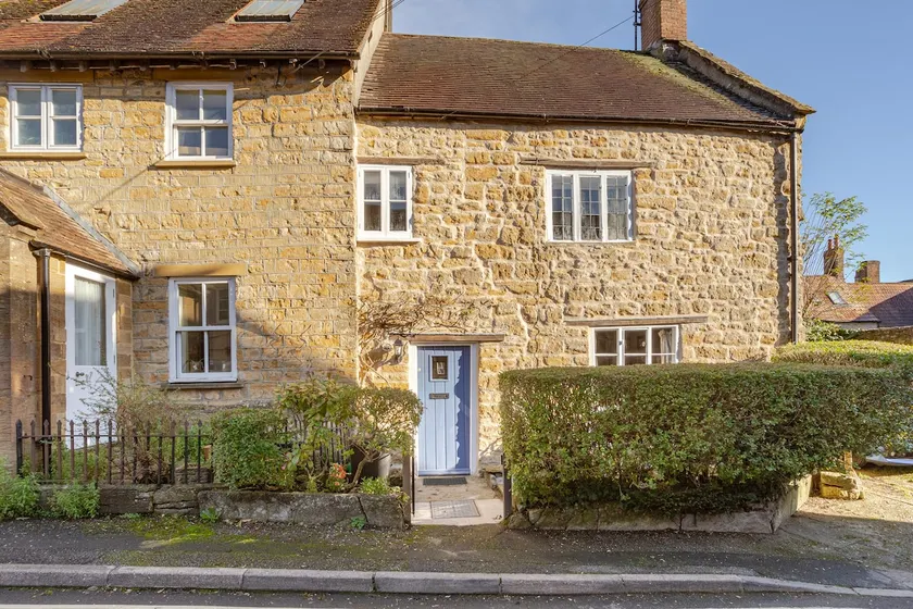 Quaker Cottage - Image 1