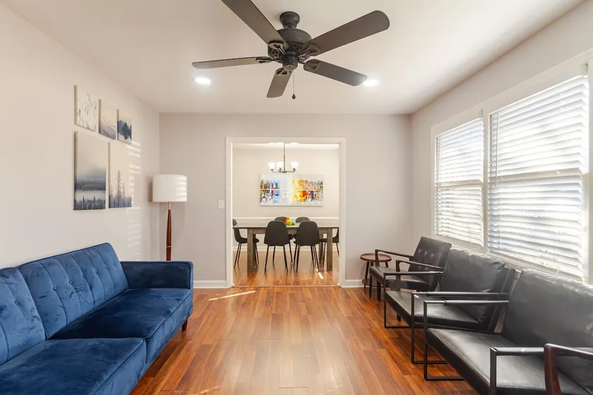 Relax in Lovely Spacious Home, great neighborhood - Image 1