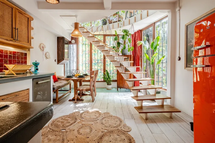 Artsy Design Home & Bathtub 🧡 Terrace - Image 1