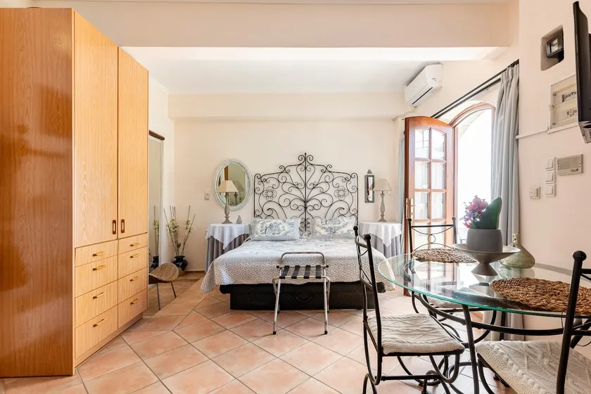 16-Boutique Resort Serenity Studio / Pool /Terrace - Image 1