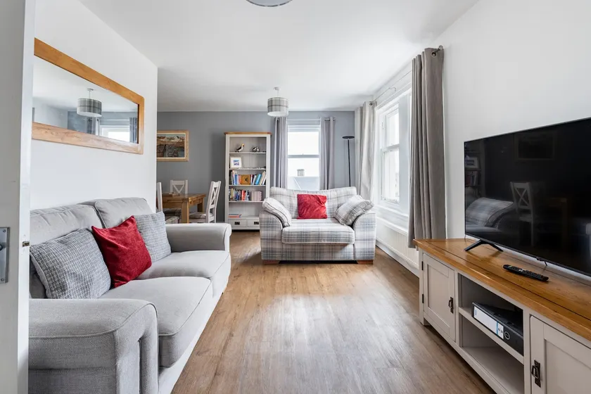 Sea View 2BR Townhouse - Anstruther - Image 1