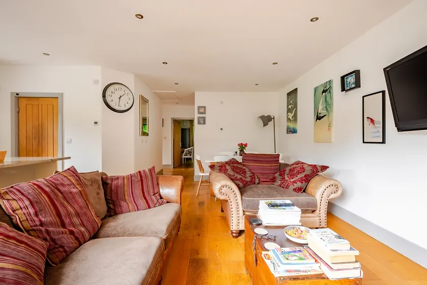 Hendrix’s cottage - Image 1