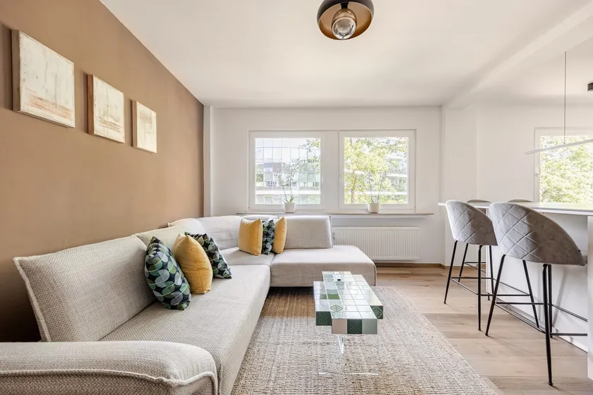 1 bedroom apartment in Luxembourg City - Image 1