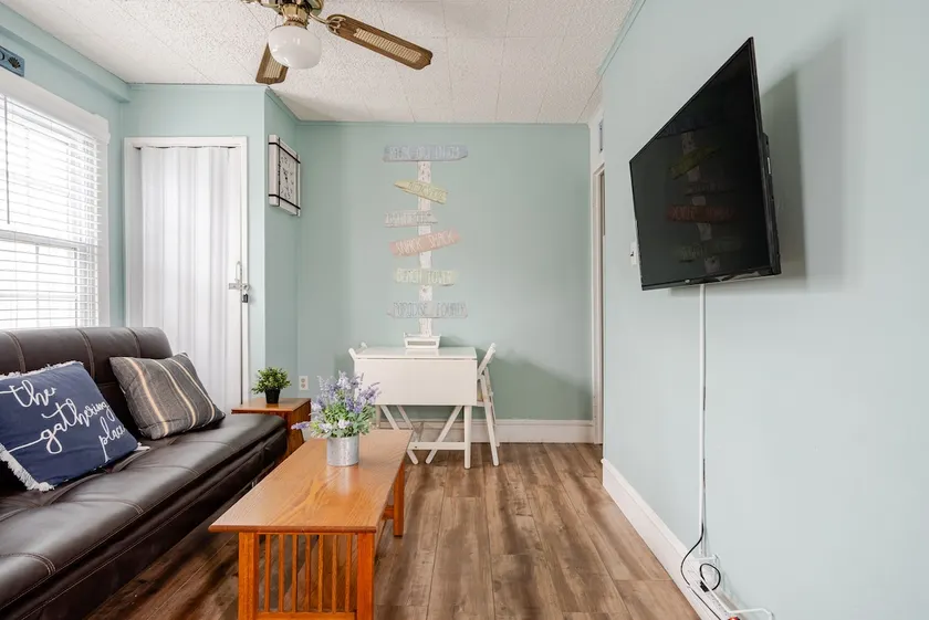 Wildwood Classic 3 BR 2,5 BA APT Beach and Boardwalk - 1 block or 5 min walk! - Image 1