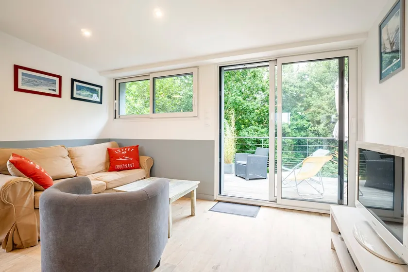 3-star air-conditioned accommodation with terrace, near the village and beach - Image 1