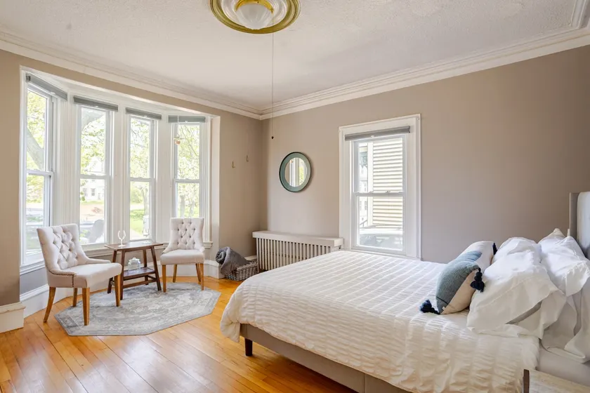 West End | 1st Floor 3BR | Parking: Gull's Landing - Image 1