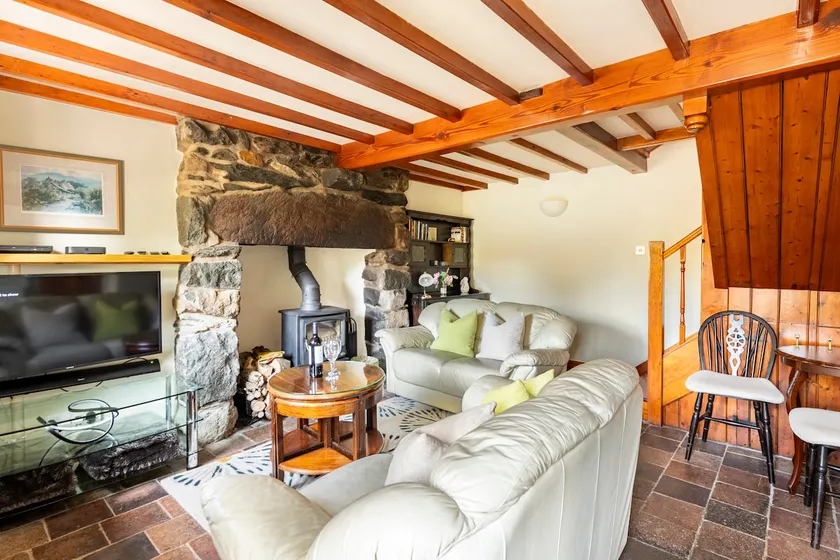 Ship Cottage - Image 1