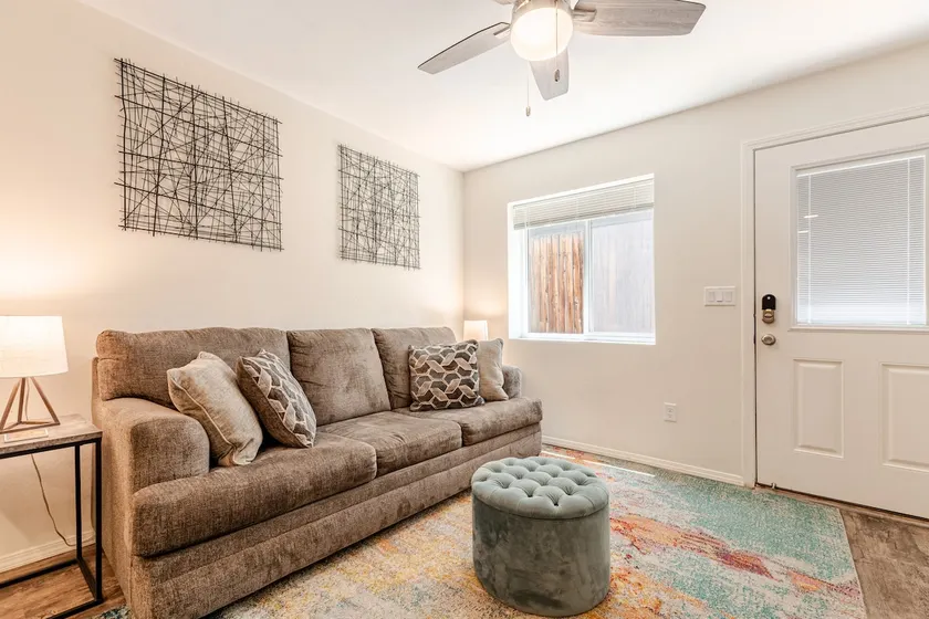 The Hillside Suite-Central FLG- MTN, NAU - Image 1