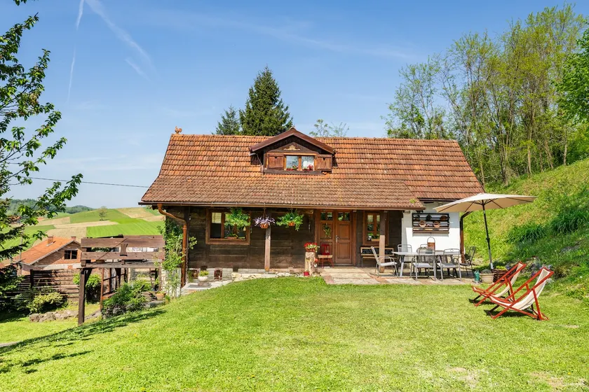 Oazena · Authentic Retreat Near Zagreb w/ Jacuzzi - Image 1