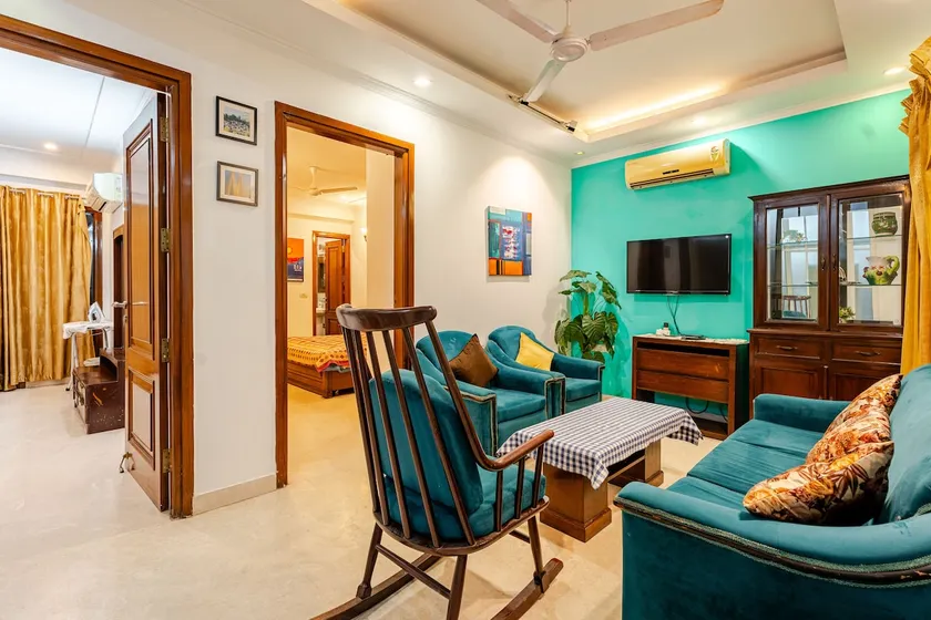 STS:2 MIN WALK To M Blk Market GK1-WiFi-Modern 2BR - Image 1
