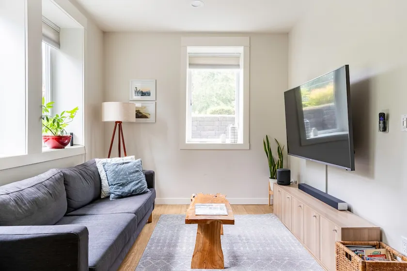 2 Bdrm, Newly Remodeled, Quaint, and Central Suite - Image 1