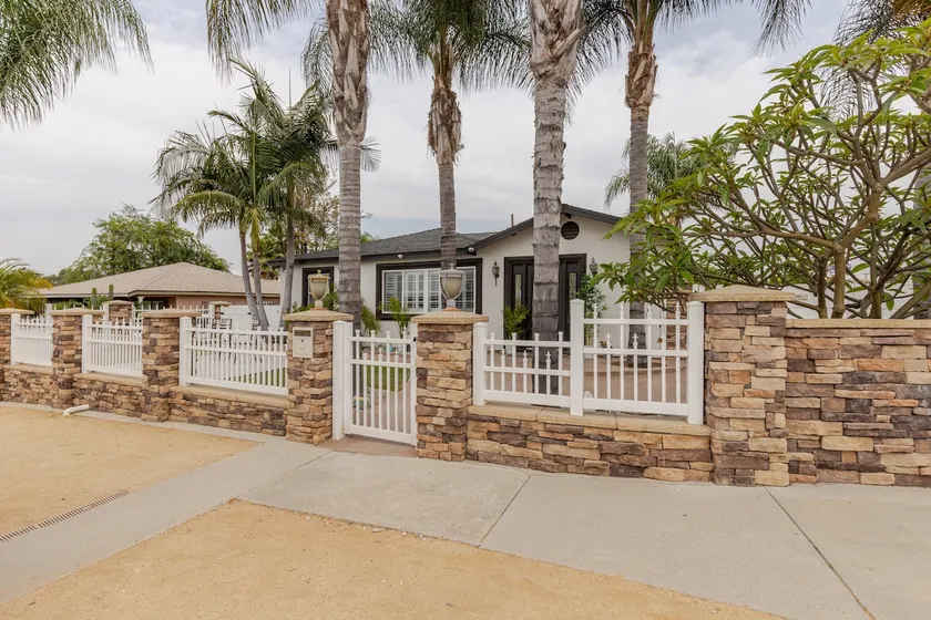 Whittier Retreat • Disney • Dodger Stadium • SOFI - Image 1