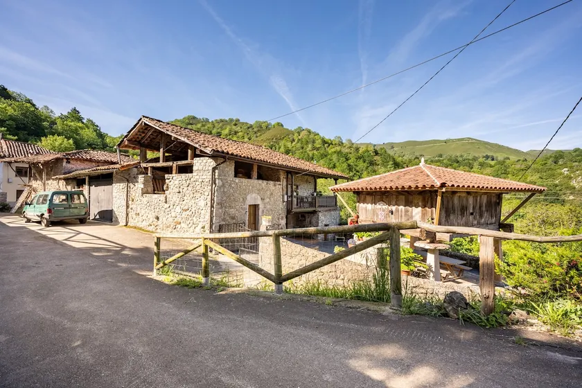 Latata Cabielles Cangas d'Onís Asturias - Image 1