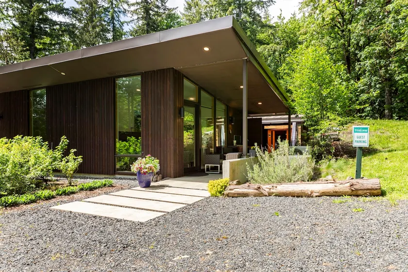 “Nos Sueños” Modern Private Forest Retreat - Image 1