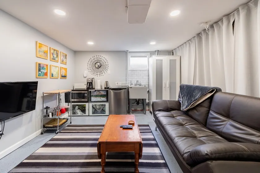 Mt Tabor, Lincoln Suites ~ Private and comfortable - Image 1