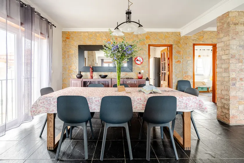Mia's House - Image 1