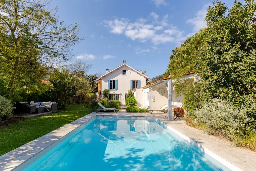 Villa on Vertbois Beach, Oléron - Image 1