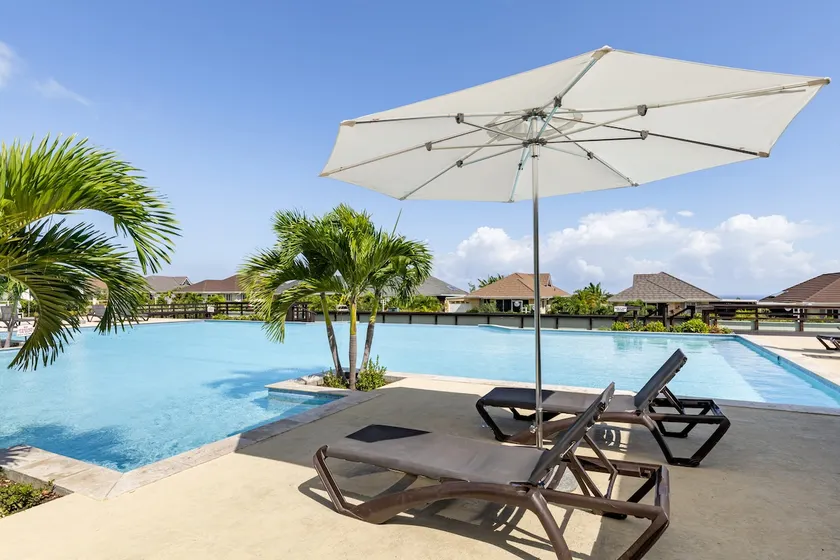 Island Oasis: Villa in Richmond — Ocho Rios, JA - Image 1