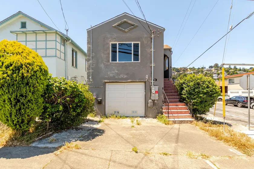 3 bedroom 2 bath home w washer/dryer, arcade, more - Image 1
