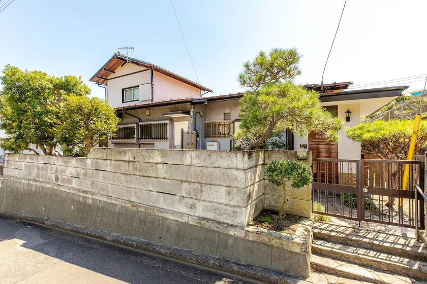 Shonan Solare 1st, Max 12 people, 121 ㎡/Fast WiFi/Lawn Dog Run, Dogs OK, Pizza Oven, BBQ - Image 1