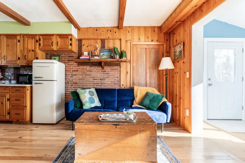 Apartment at Riverwatch - Image 1