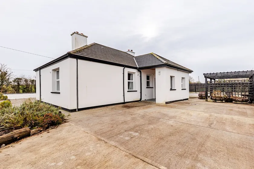 Cheerful three bedroom country cottage - Image 1