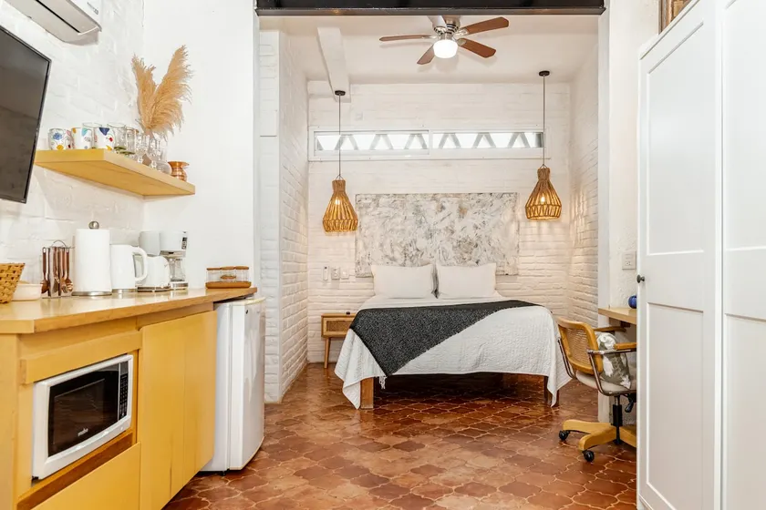 Cozy studio with a private patio - Image 1