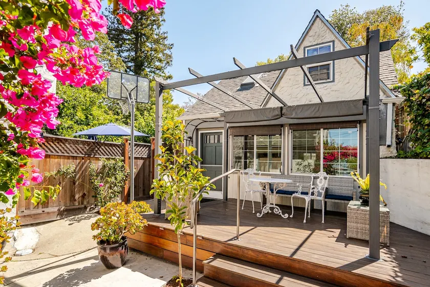 Berkeley Hills Bay cottage w/ loft work space - Image 1