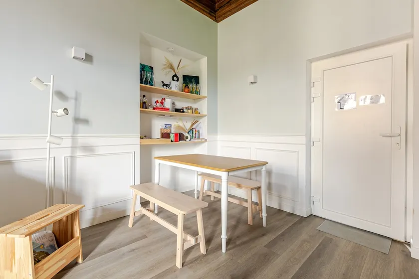 Beautiful apartment in the center with balcony - Image 1
