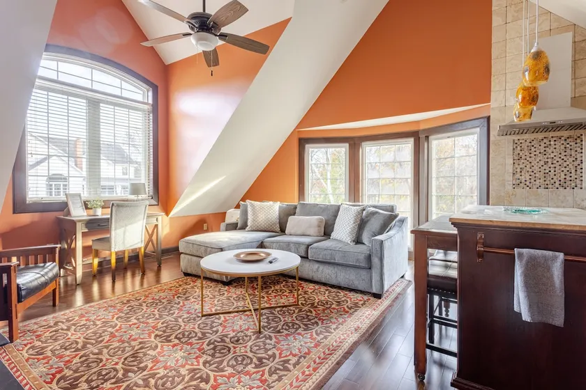 Beautiful guest house South Overland Park - Image 1
