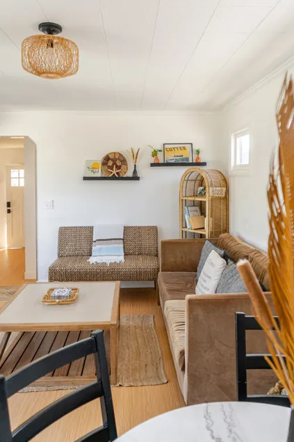 Brand New Remodeled Pierpont Surf Cottage Footsteps to Ocean Ventura - Image 1