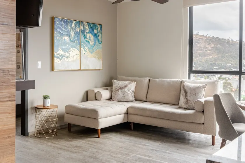 Cozy 3-Bedroom Family Apartment in the Plaza - Image 1