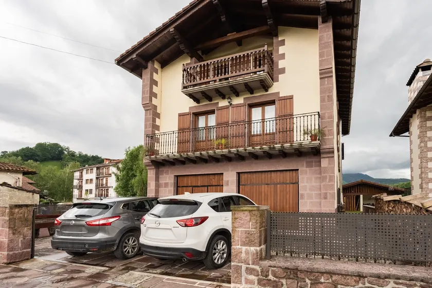 Eguzkialde Rural Apartment - Image 1