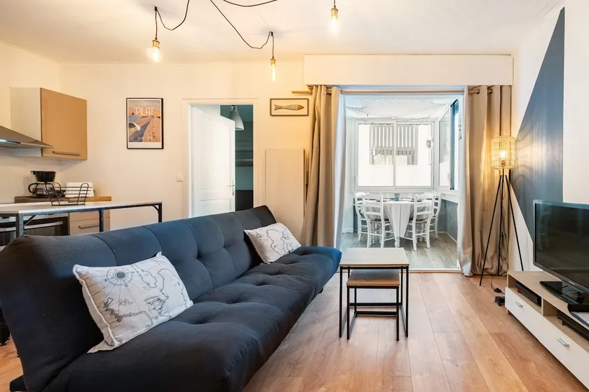 Elegant, quiet appart facing the beach, parking - Image 1