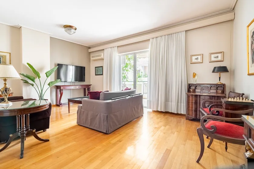 Thissio Aurora - Vintage Apartment - Image 1
