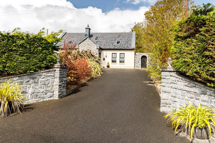 Manor Lodge - Image 1